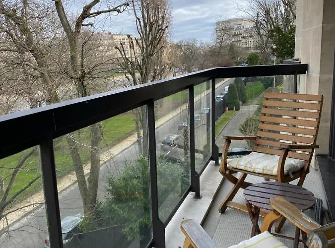 FOCH-CHAMPS ELYSEES PALACE 252m2 WITH TERRACES